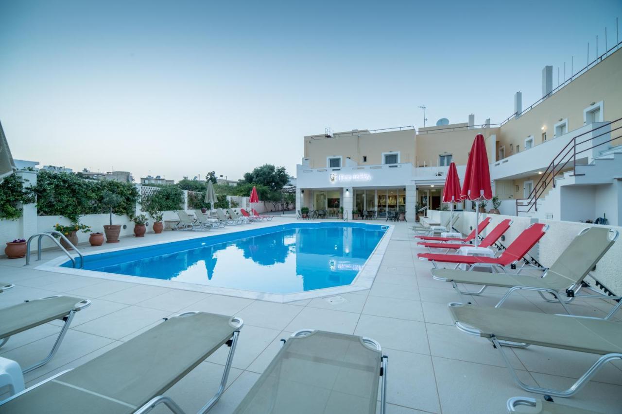Hiona Holiday Hotel Palekastro Bagian luar foto