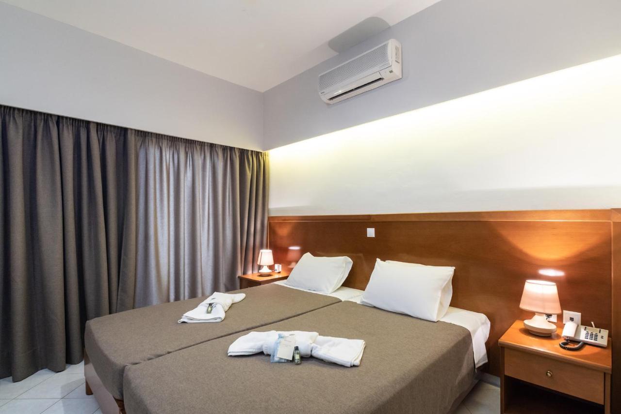 Hiona Holiday Hotel Palekastro Bagian luar foto